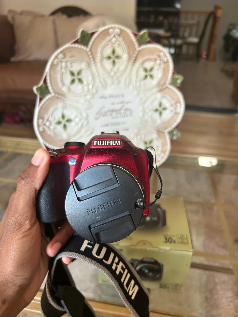 Rare Red Fujifilm FinePix SL300 14 Mega Pixel 30x Zoom Digital Camera w Sd card